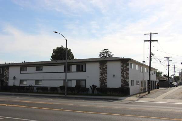 Ramona Apts property